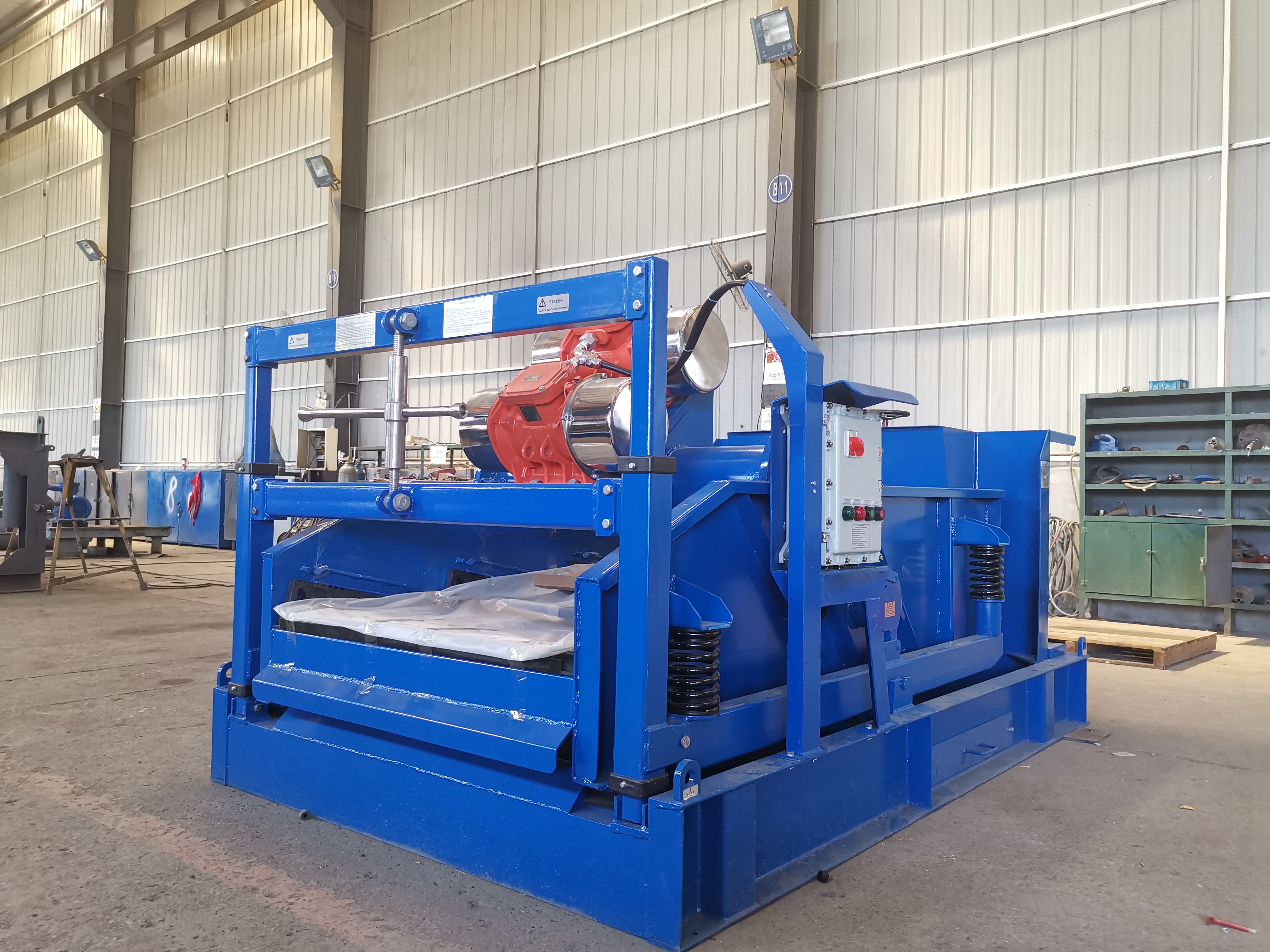 ?目前石油鉆井施工中都用了哪些主要固控設(shè)備?