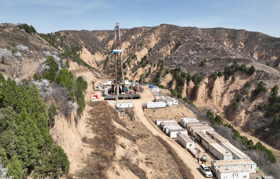 埃尼宣布在埃及西部沙漠發現新的油氣