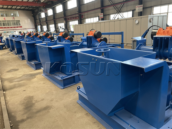 鉆井液振動篩是鉆井泥漿固相控制系統中的一級固控設備