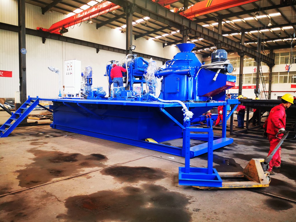 鉆探泥漿凈化系統是集機械和電氣控制為一體的泥漿處理系統