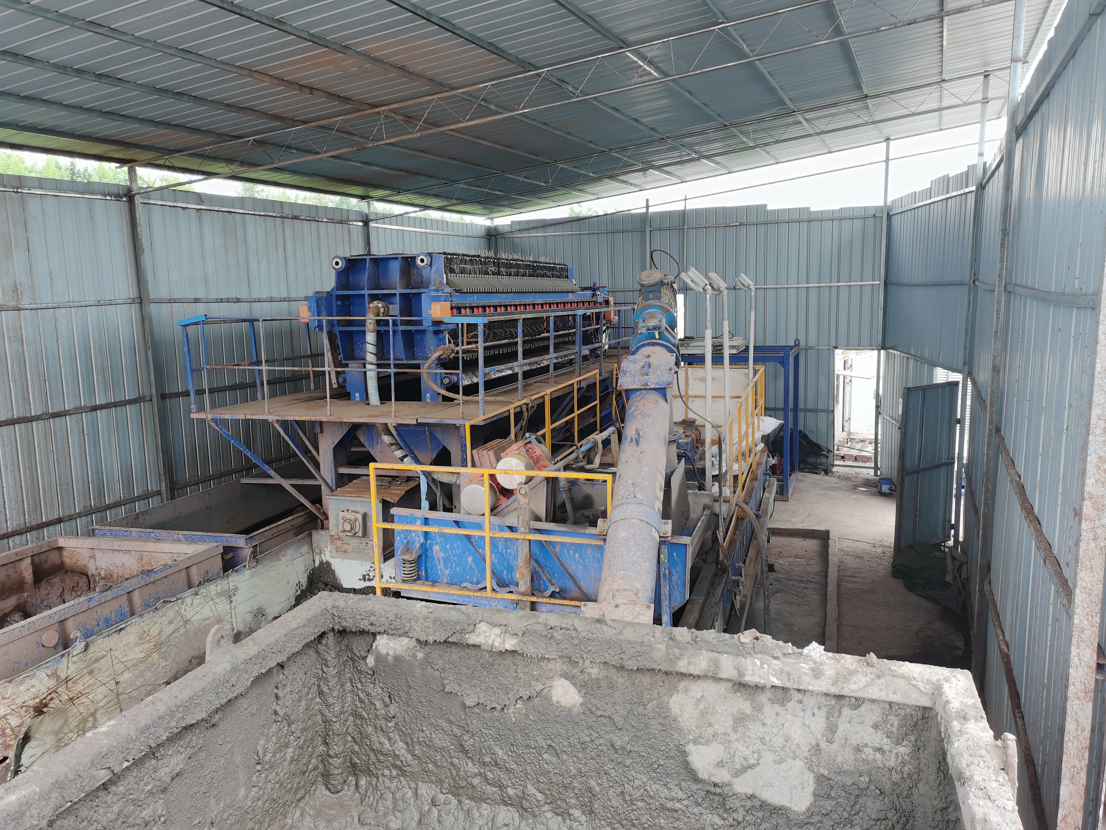 廢水基鉆井泥漿及巖屑是危險廢物嗎？