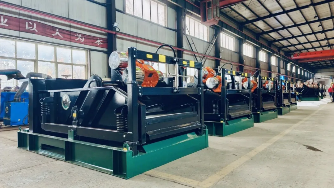 西安科迅（KOSUN）黑犀牛振動篩成功發往海外